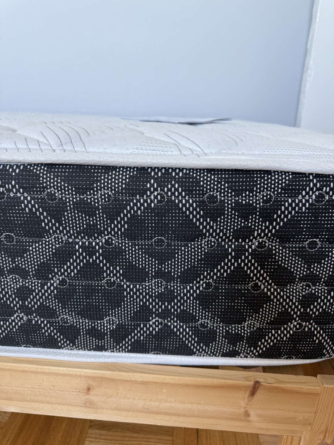 Kingsdown Twin Mattress - photo 3