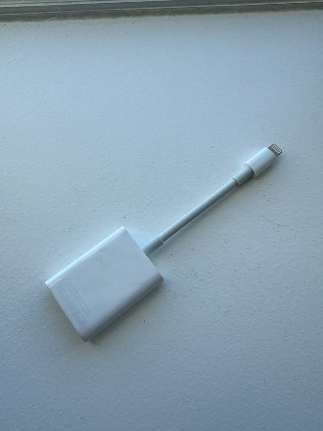 Apple Lightning to SD Card Reader image indicator(2)