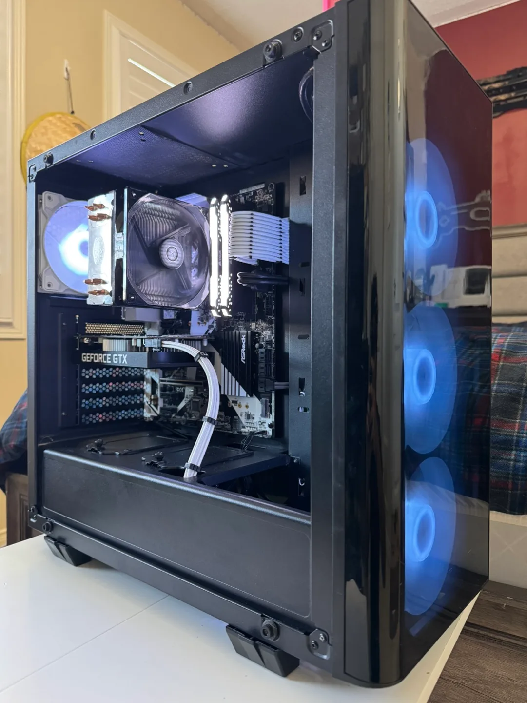 Gaming pc (Ryzen 7 1700x, GTX 1650 Super, 16gb DDR4) image indicator(3)