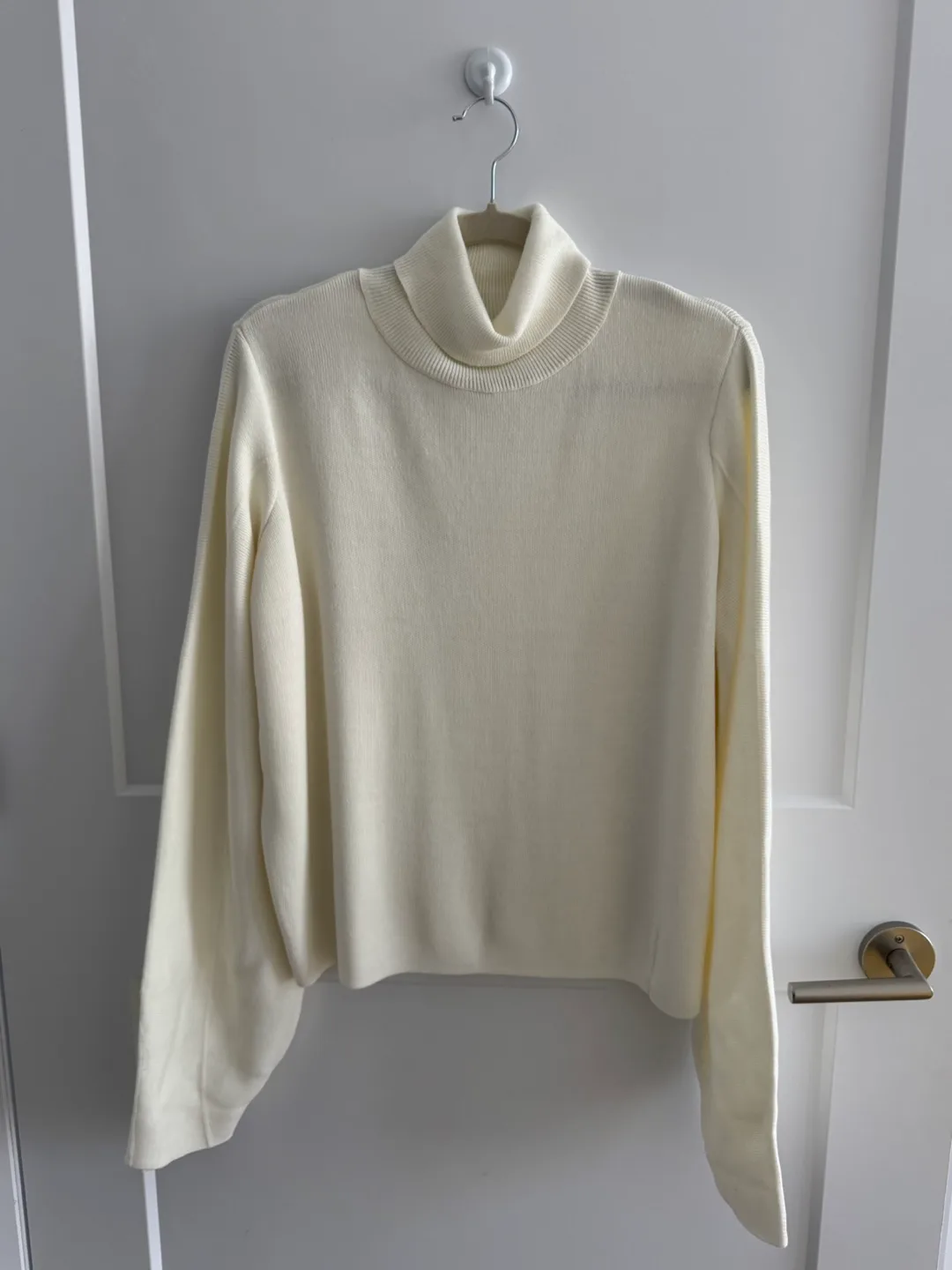 Cream-coloured Trendyol Turtleneck Sweater thumbnail