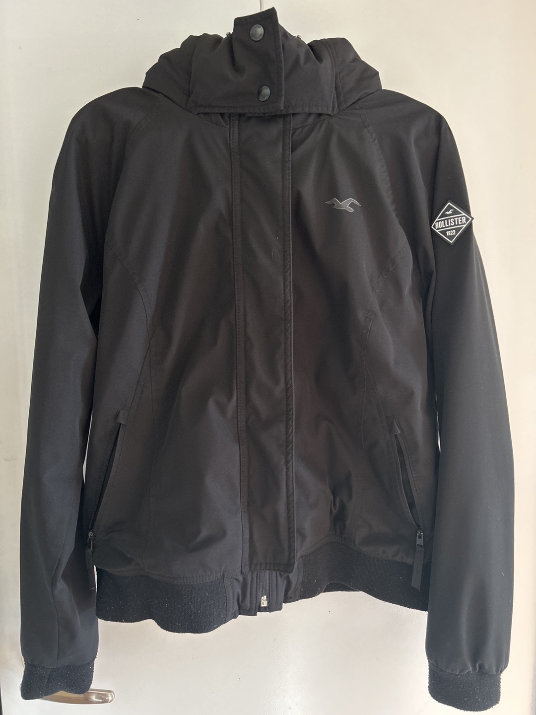 Hollister Co. Black Hooded Bomber Jacket - Size Medium