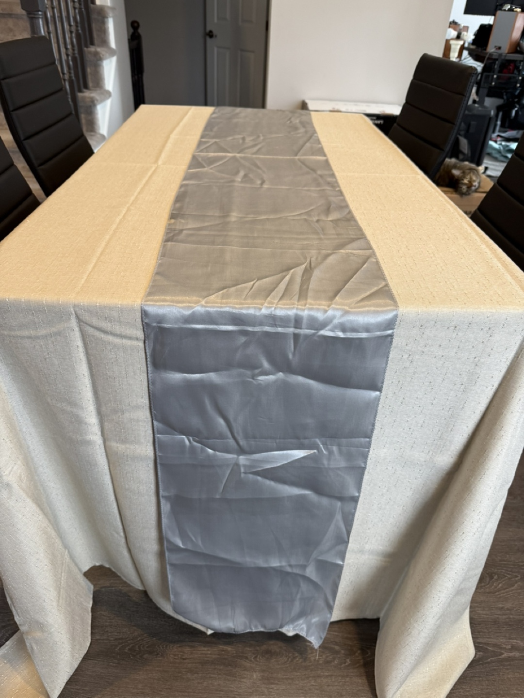 Silver Satin Table Runners (20)