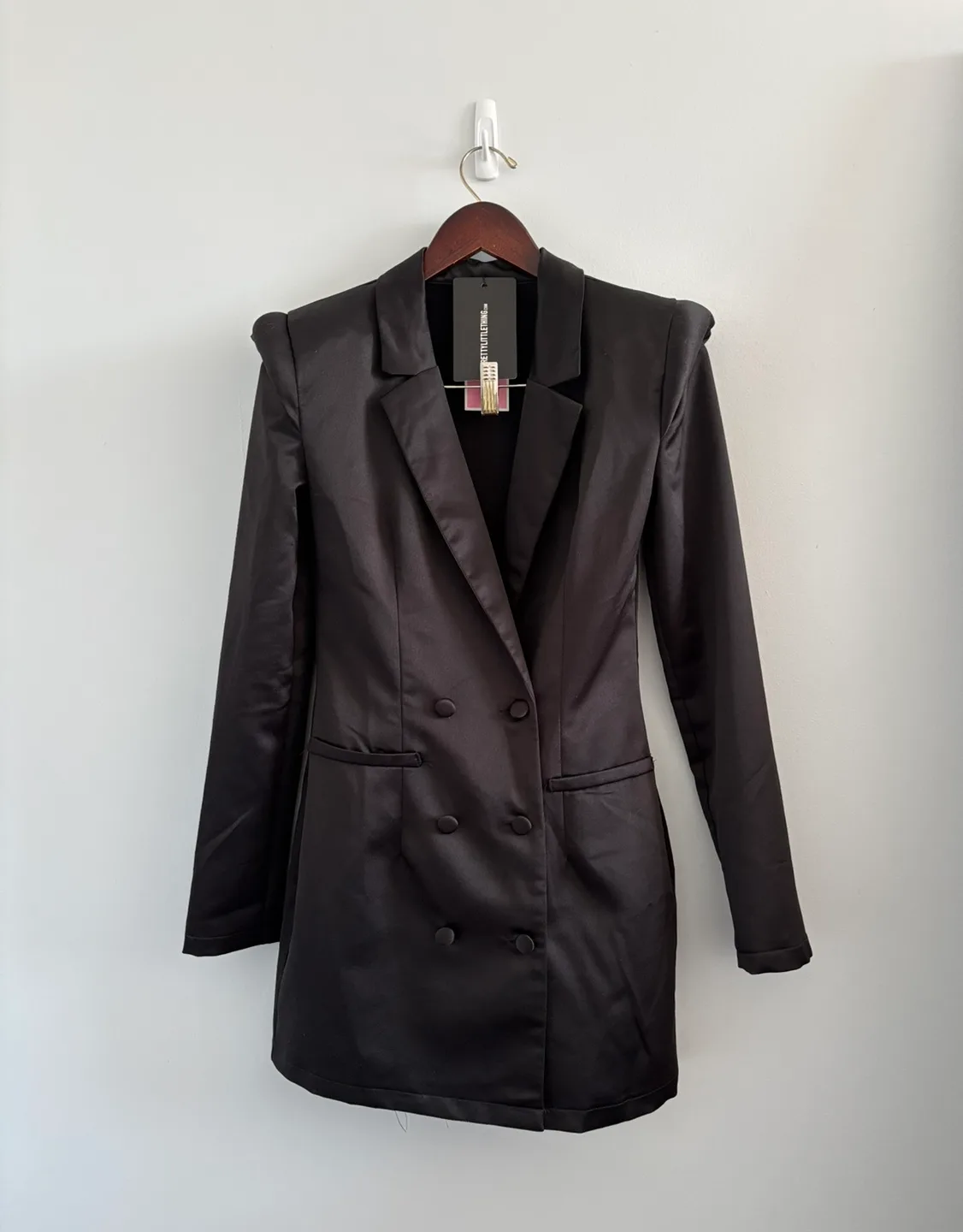 NWT Prettylittlething | Fitted Blazer Dress - XS image indicator(2)