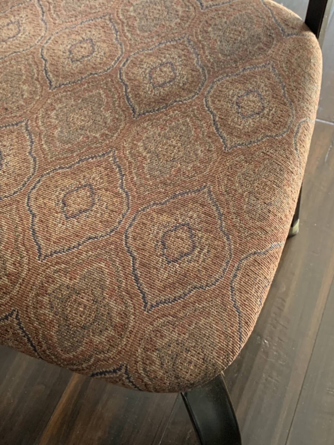 Round Dining Table with Four Chairs - photo 5