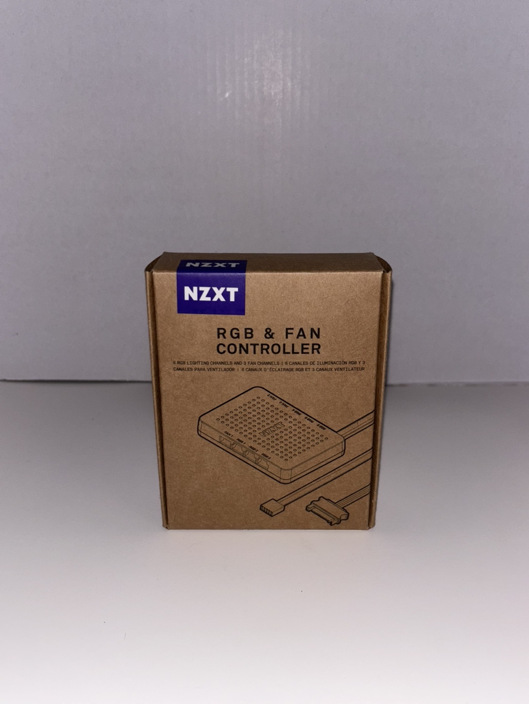 NZXT RGB & Fan Controller - AC-CRFR0-B1 - photo 5