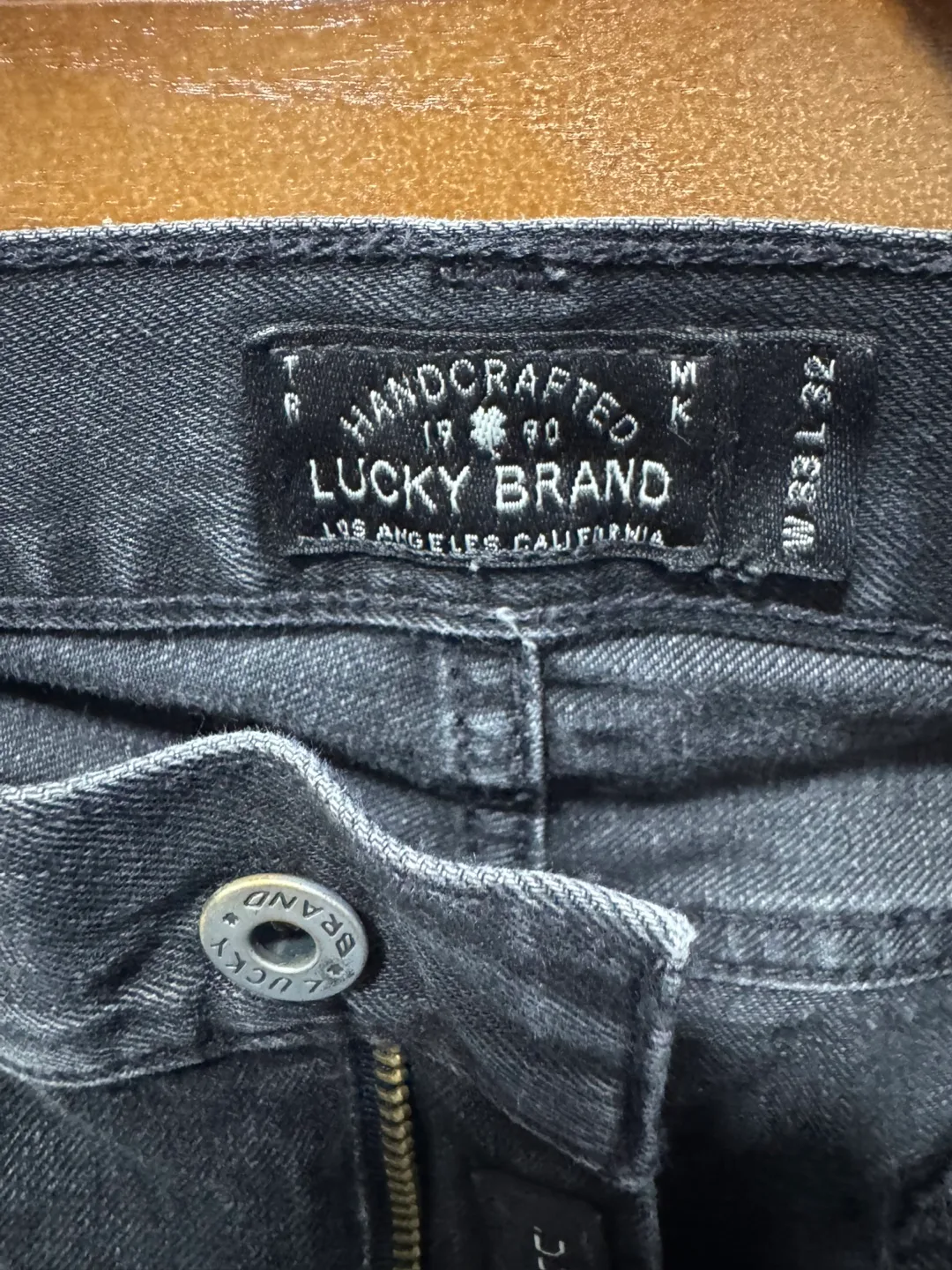 Lucky Brand Men's Dark Wash Jeans Size 32x32 image indicator(2)