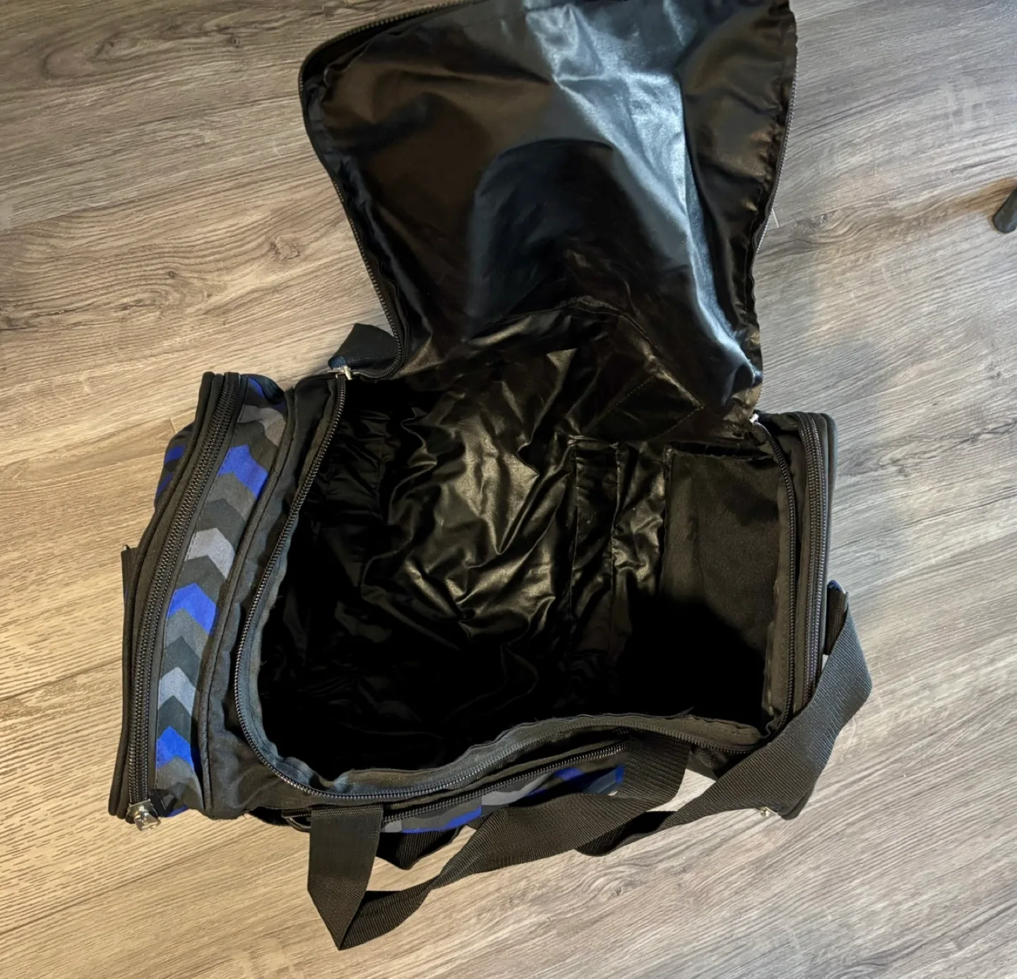Nike duffel bag image indicator(5)