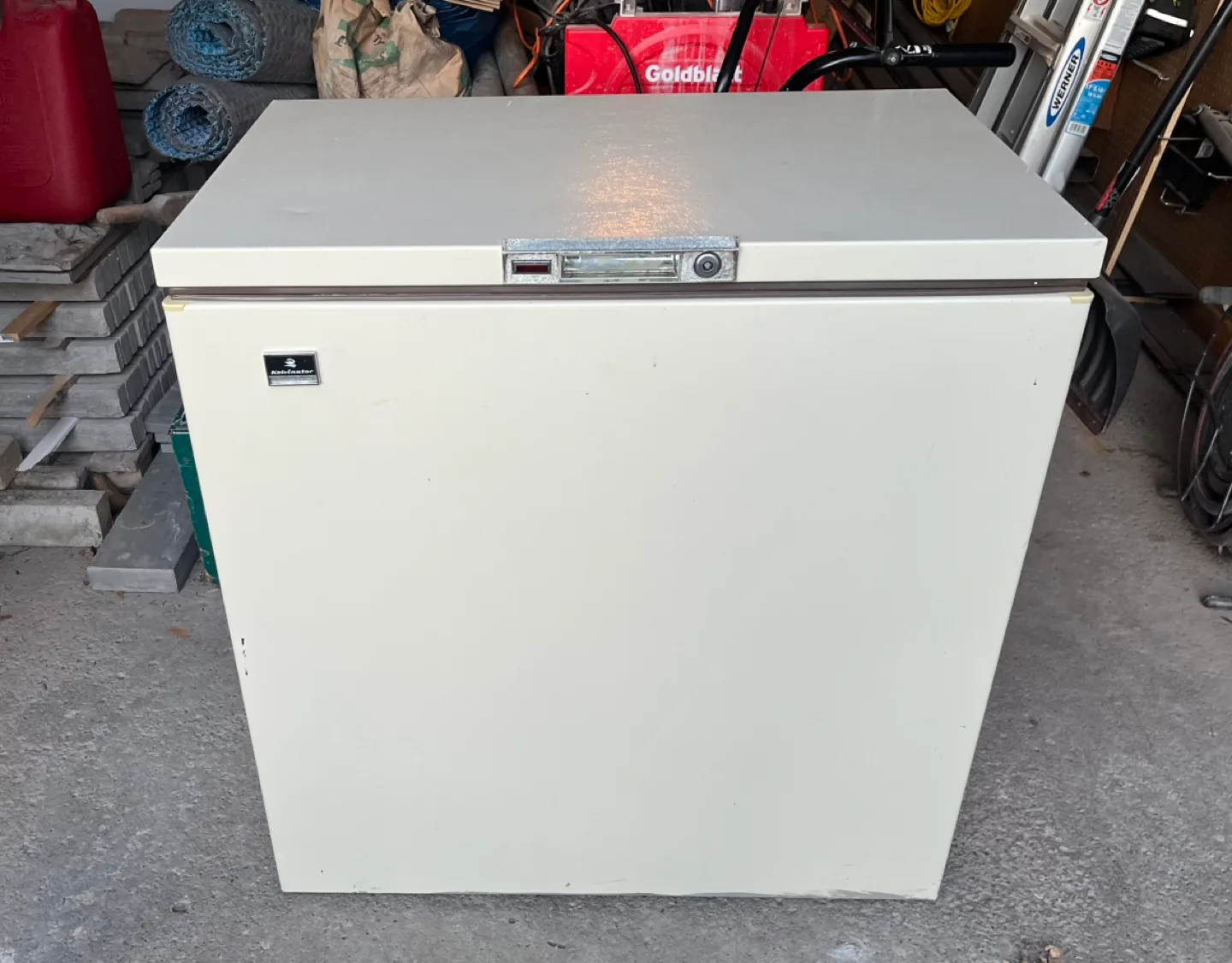 Kelvinator 7 Cubic Chest Freezer thumbnail
