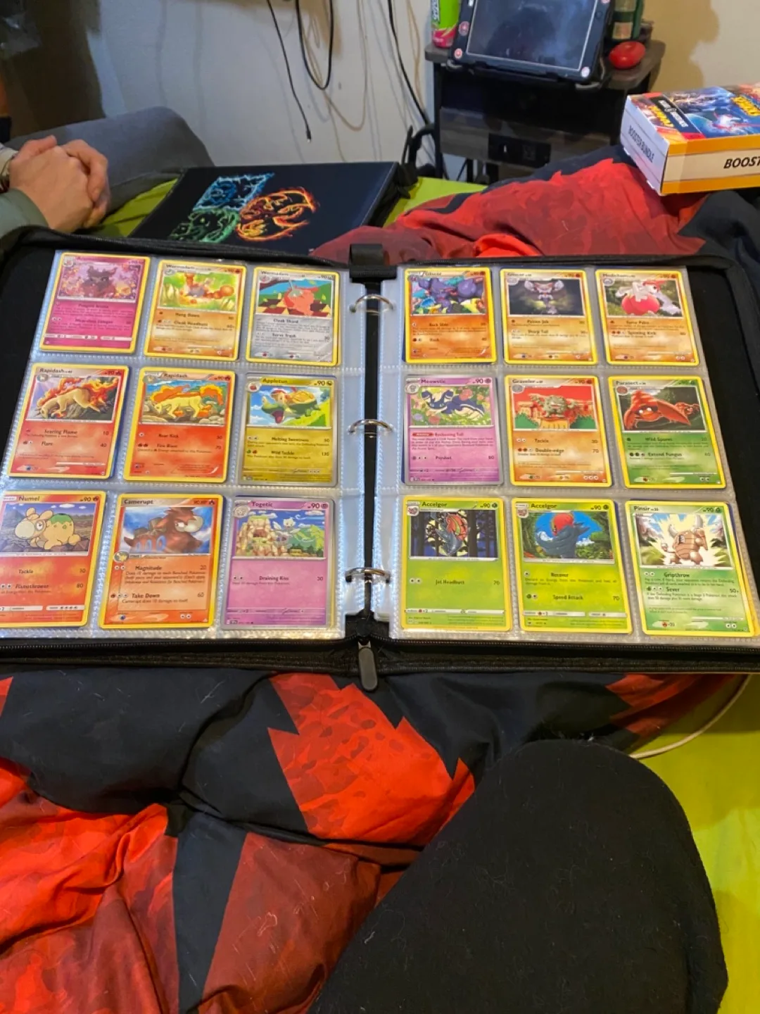 Pokemon Trading Card Lot image indicator(5)