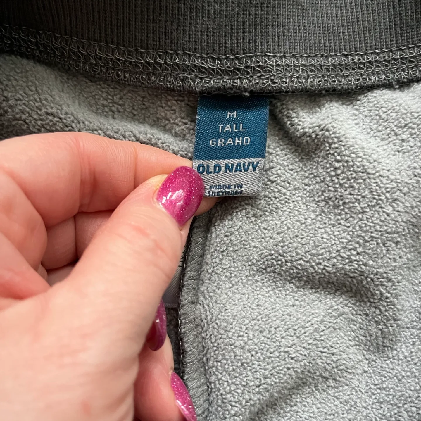 NWT Old Navy High Waisted Fleece Flare Grey Panther Sweatpants image indicator(4)