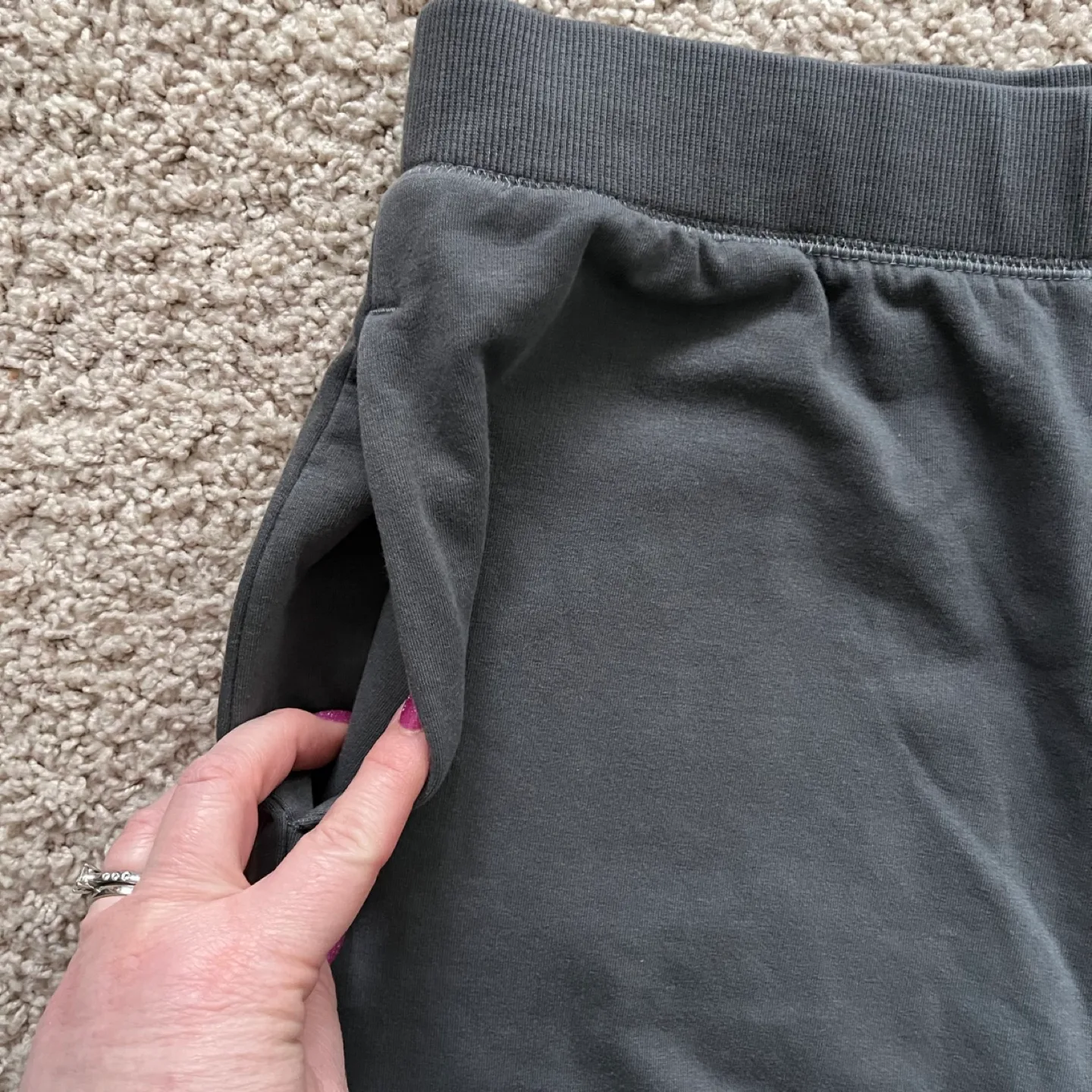 NWT Old Navy High Waisted Fleece Flare Grey Panther Sweatpants image indicator(6)