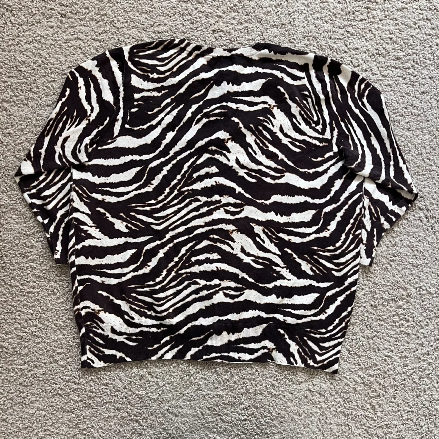 Jones New York Sport Woman Zebra Print Cardigan image indicator(8)