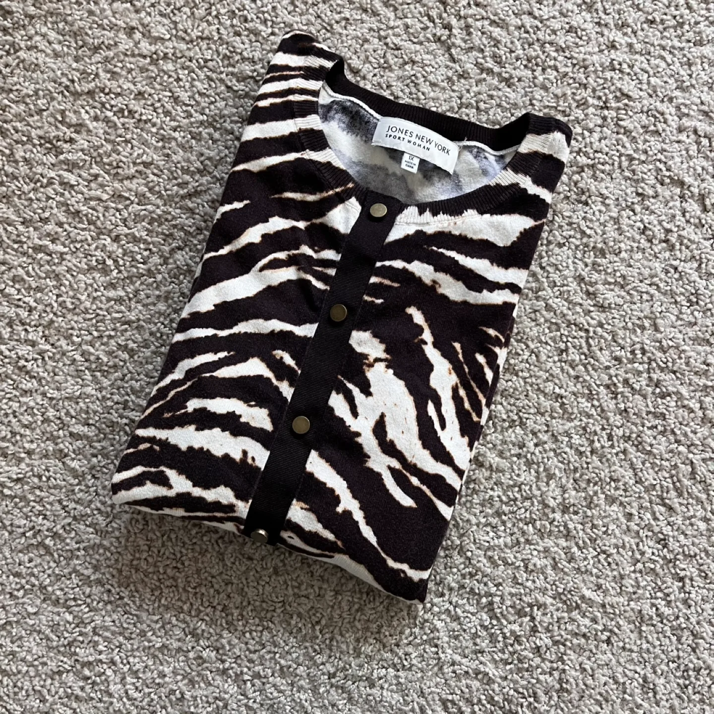 Jones New York Sport Woman Zebra Print Cardigan image indicator(9)