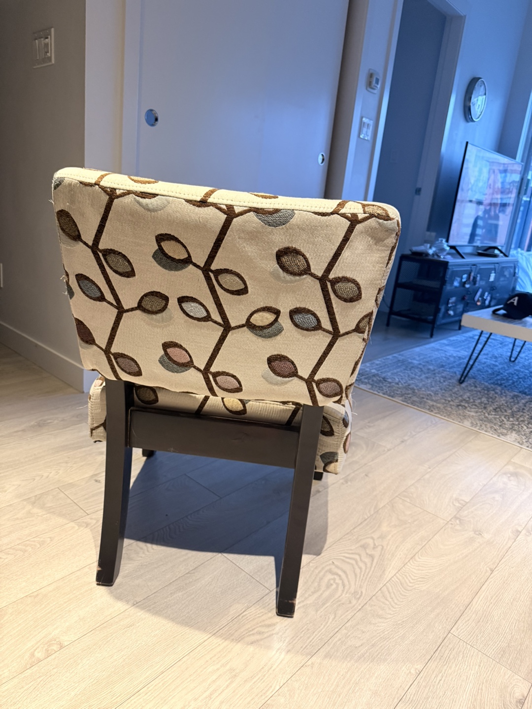 Accent Chair - Beige and Brown Leaf Pattern - photo 3