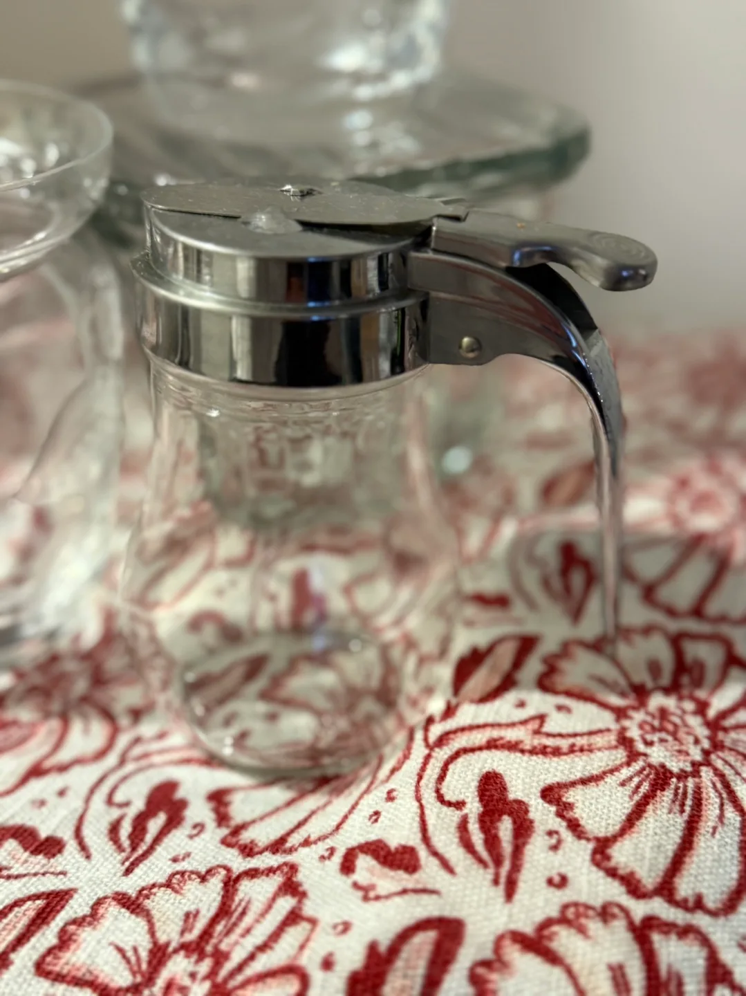 Glass Canisters, Honey Pot, Mug Set & Hooks image indicator(2)