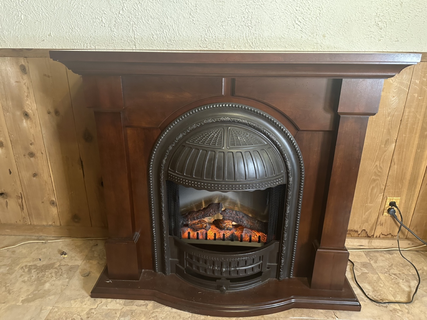 Electric Fireplace Mantel/heater - photo 2