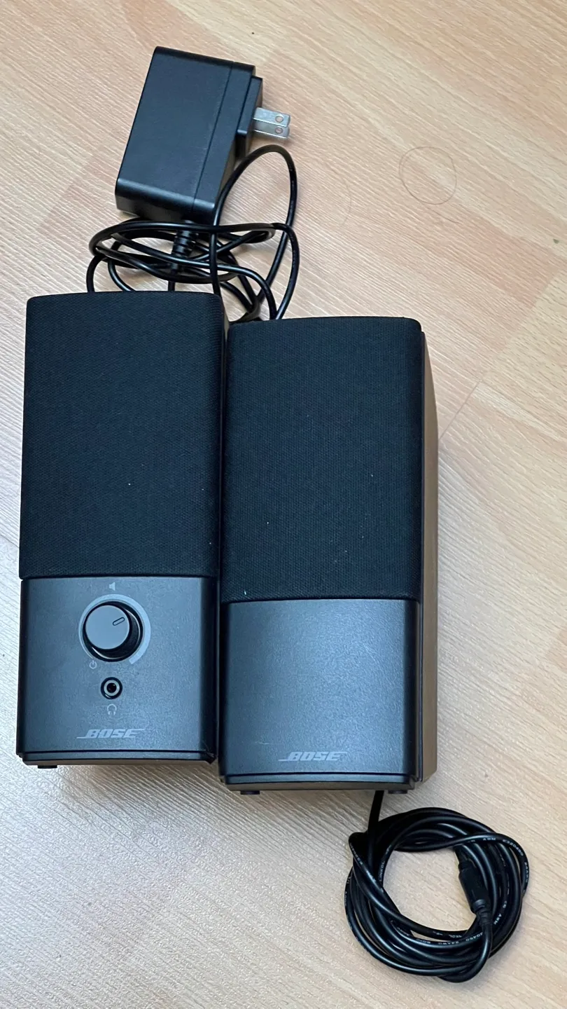 Bose Companion 2 Series III Multimedia Speakers thumbnail