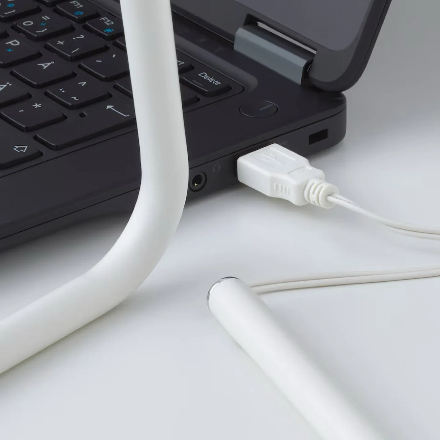 IKEA HÅRTE LED Desk Lamp - White image indicator(3)