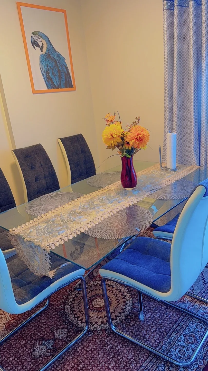 Glass Dining Table with 6 Chairs image indicator(5)