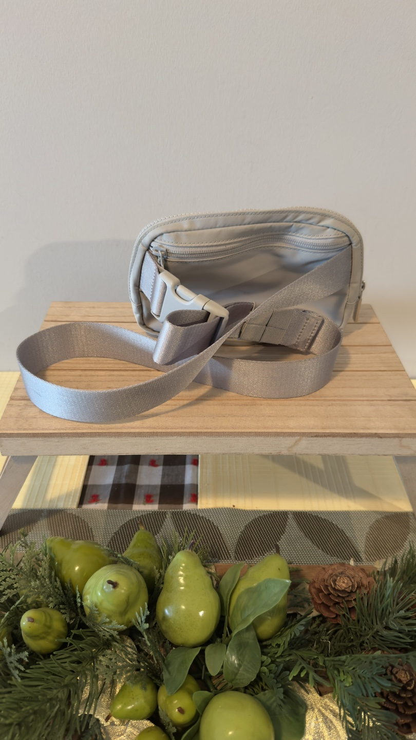 Lululemon Waist Bag - Light Grey - photo 4