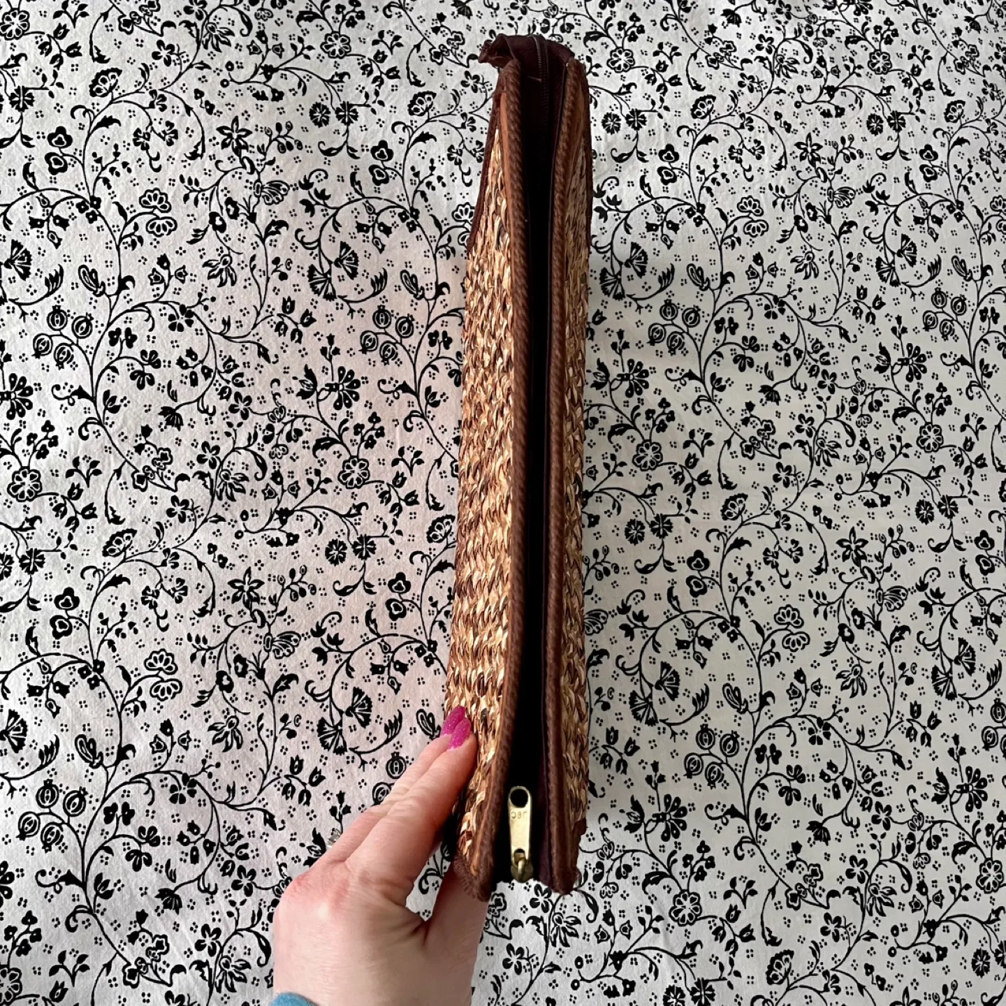 Tiki Straw Clutch Woven Zippered Handbag Purse image indicator(9)