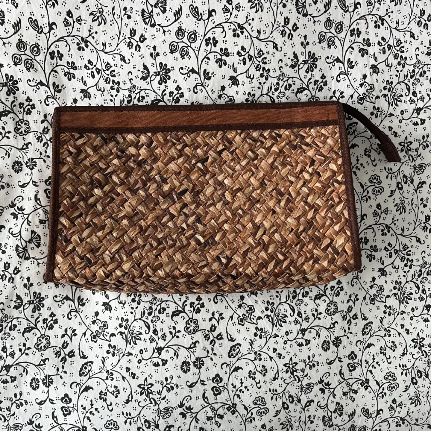 Tiki Straw Clutch Woven Zippered Handbag Purse image indicator(10)