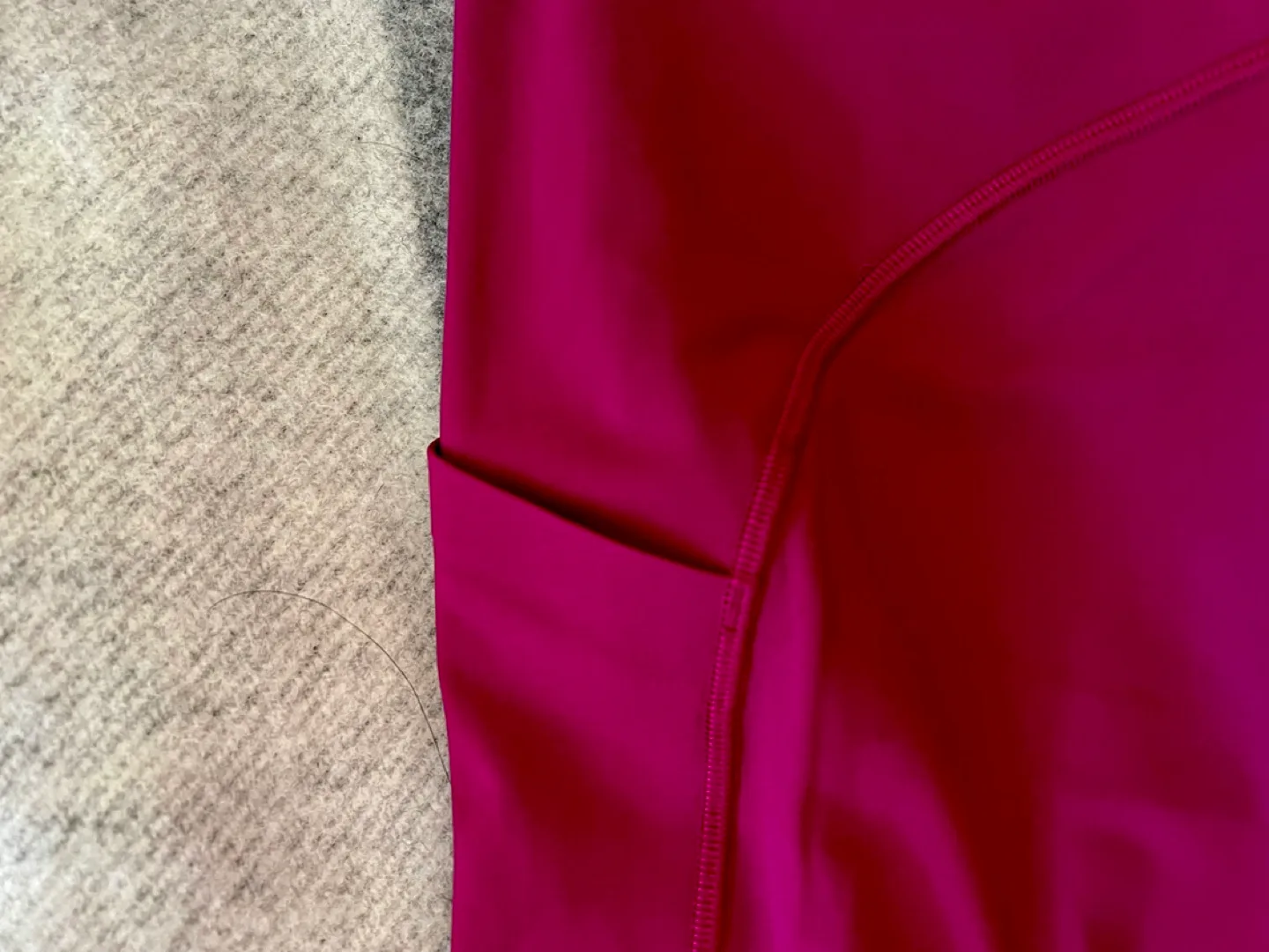 Lululemon Swift Speed HR 7/8 Tight - Size 8 - Magenta image indicator(5)