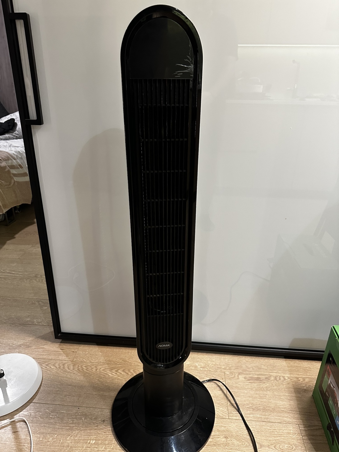 NOMA 3-Speed Oscillating Tower Fan