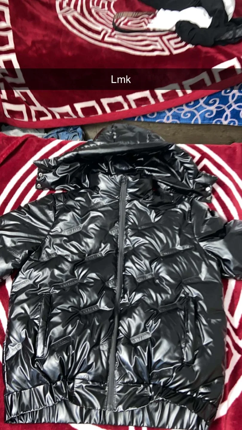 Black puffer jacket image indicator(2)