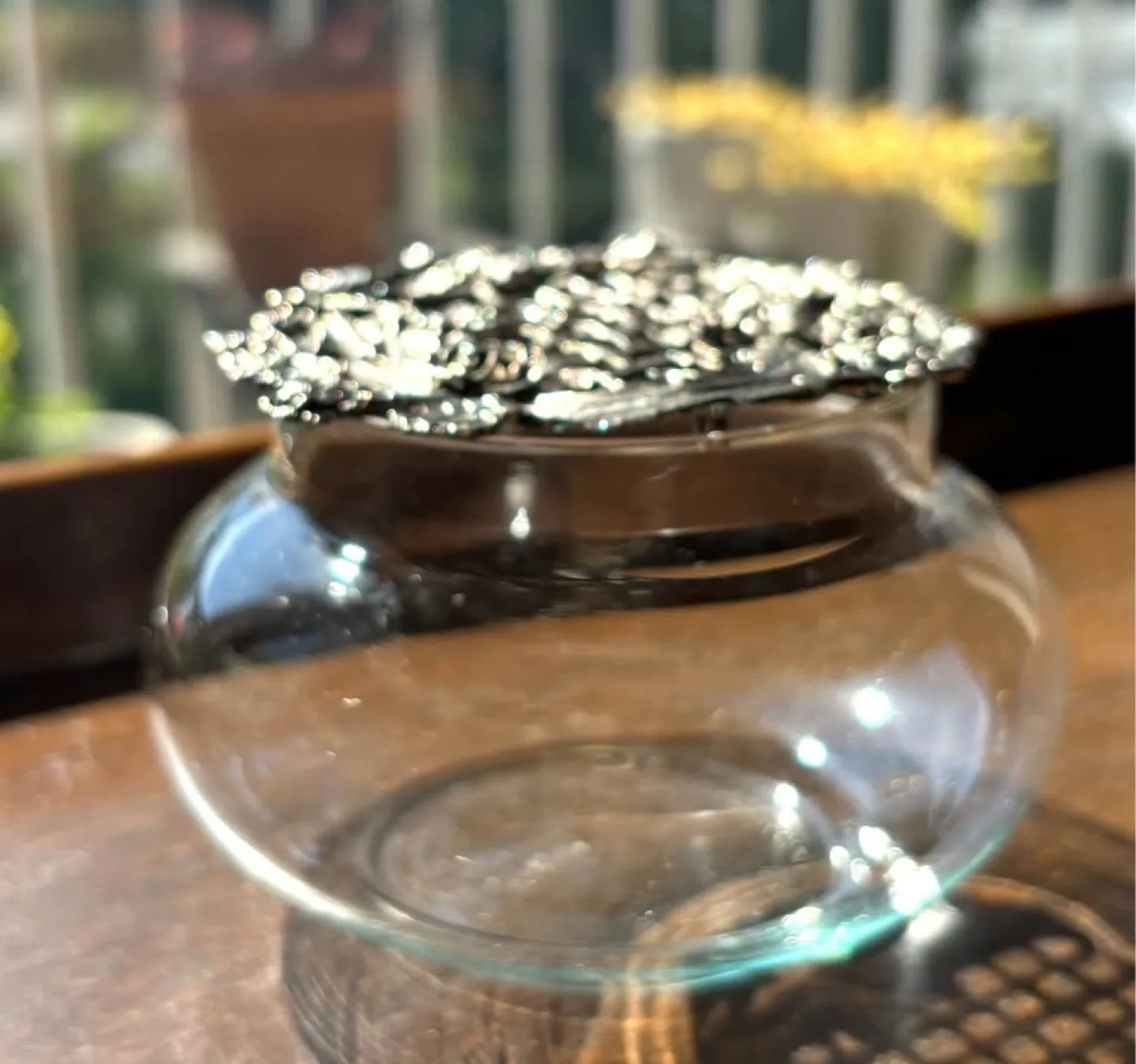 Retro Glass Trinket Jar Heart-Shaped Metal Lid image indicator(5)