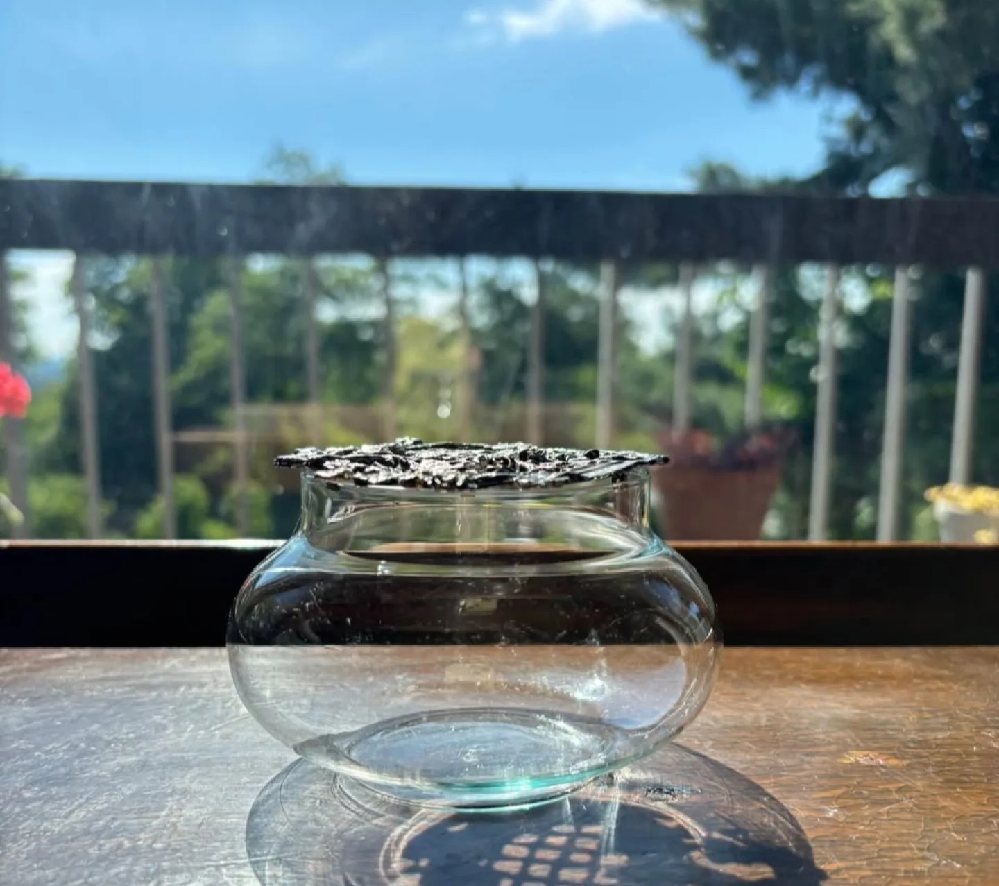 Retro Glass Trinket Jar Heart-Shaped Metal Lid image indicator(6)