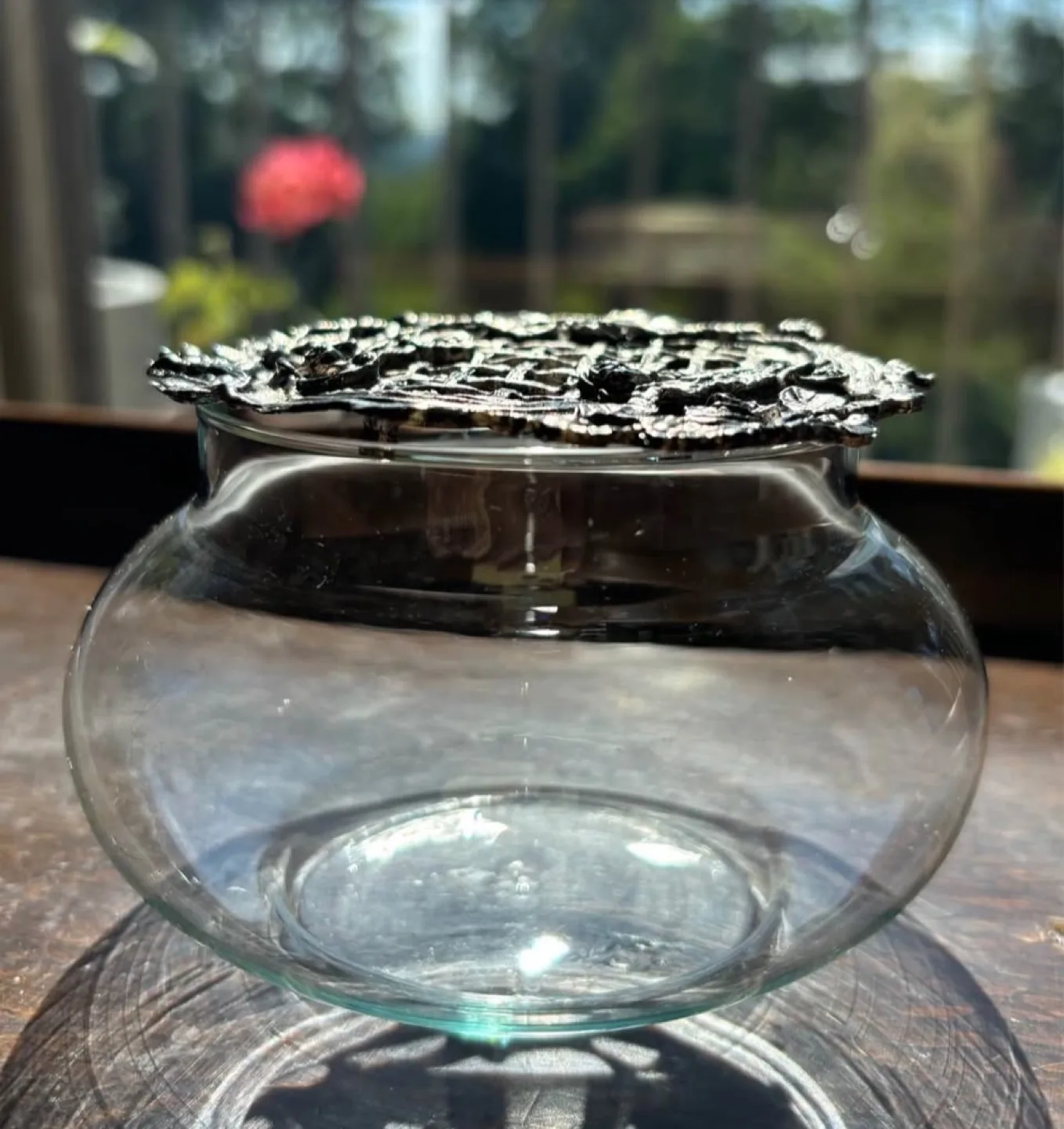 Retro Glass Trinket Jar Heart-Shaped Metal Lid image indicator(2)