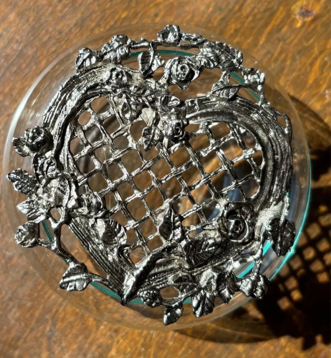 Retro Glass Trinket Jar Heart-Shaped Metal Lid image indicator(4)