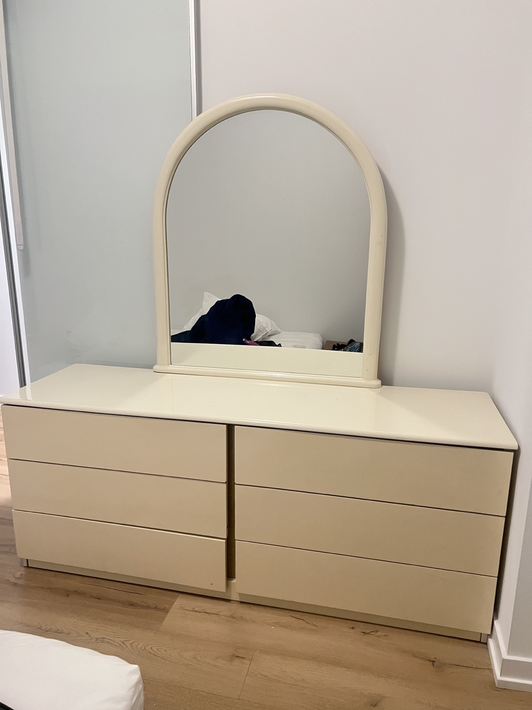 Vintage Vanity Dresser with Mirror
