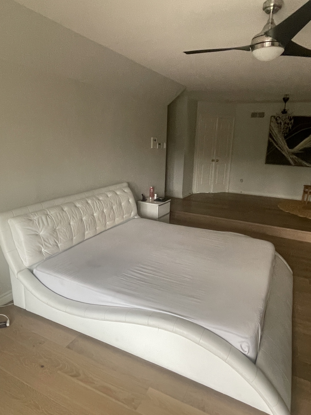 King Size White Leather Bed Frame - photo 2