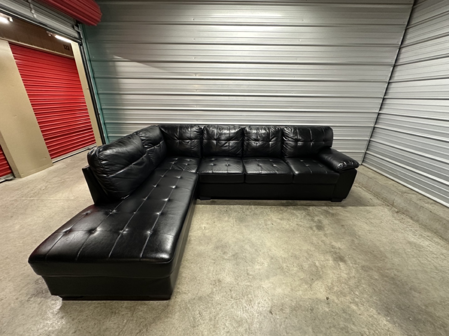 Luxury Leather Sectional Sofa (FREE DELIVERY) - photo 3