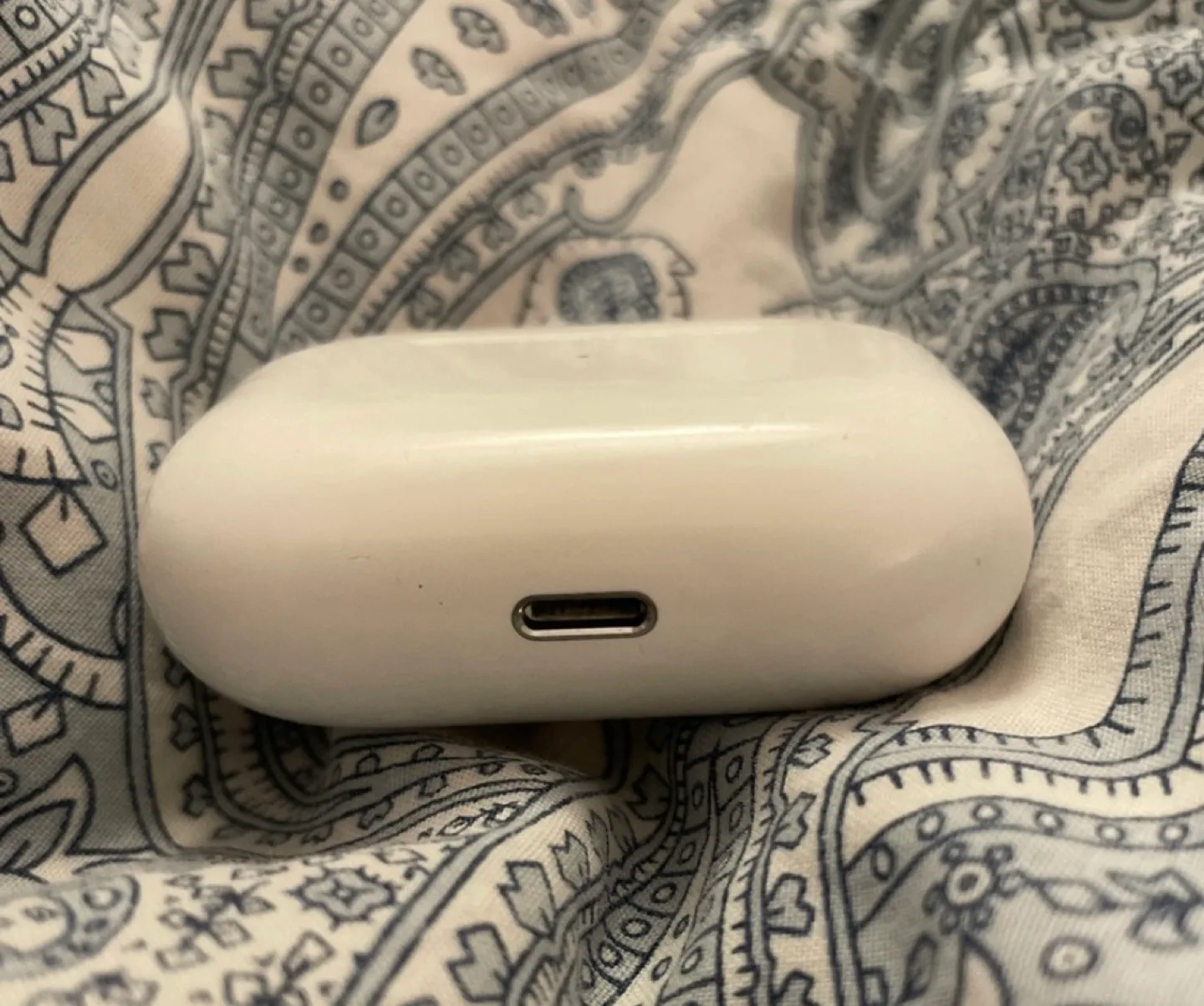 Apple MagSafe Charging Case for AirPods Pro1 image indicator(3)