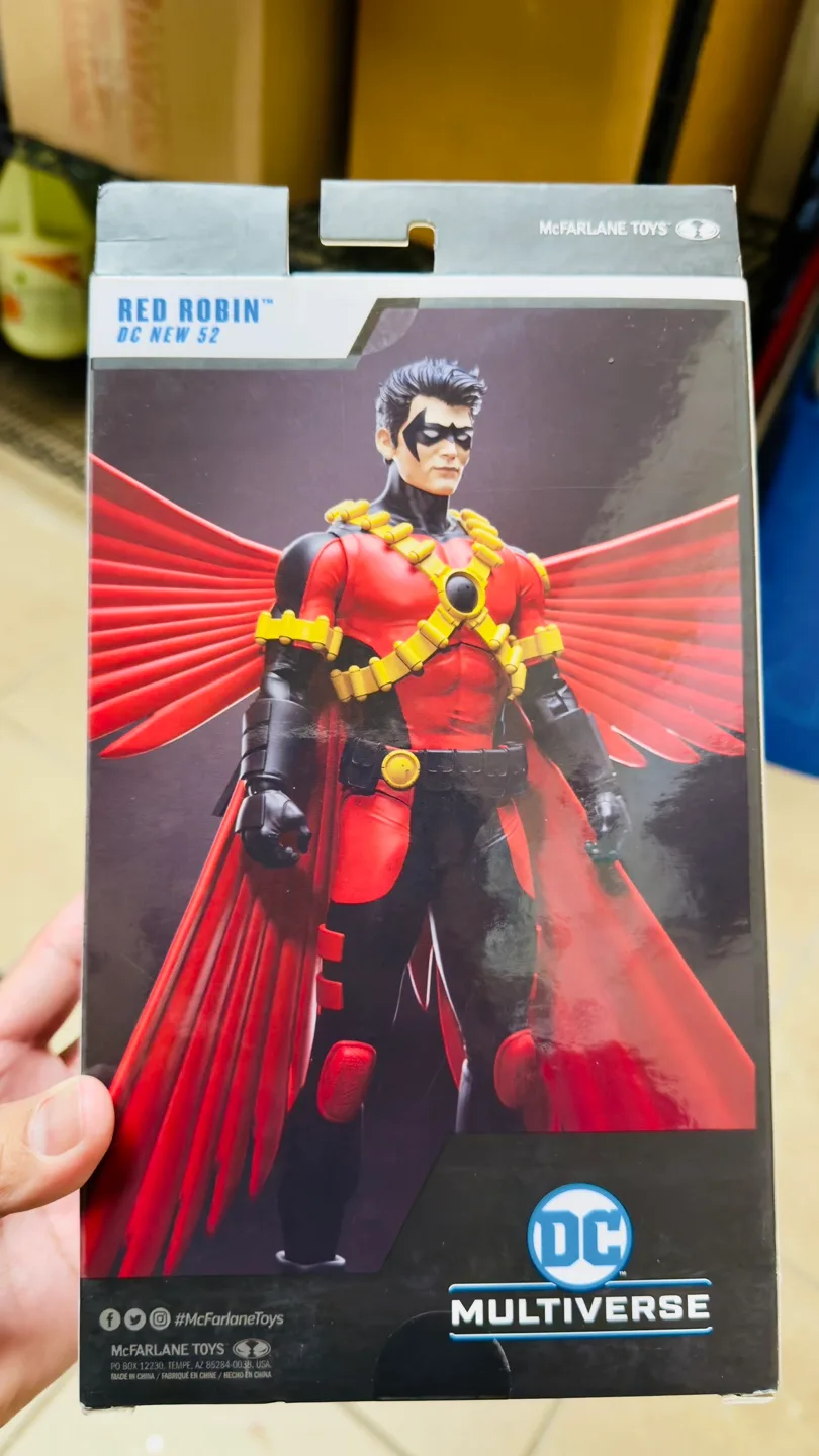 McFarlane Toys DC Multiverse Red Robin Action Figure image indicator(2)