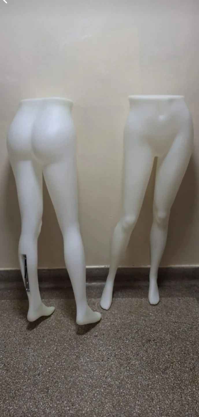 bundle of mannequins and rack for clothes image indicator(7)