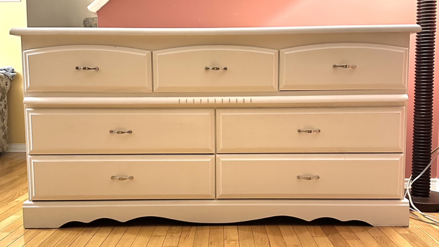Beautiful White Solid Wood Dresser (CAN DELIVER)