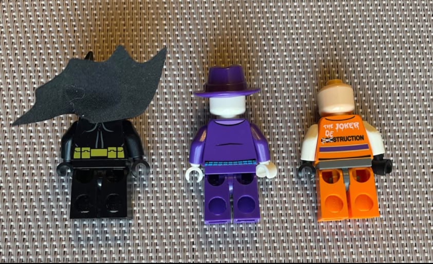 LEGO Batman Minifigures - photo 2