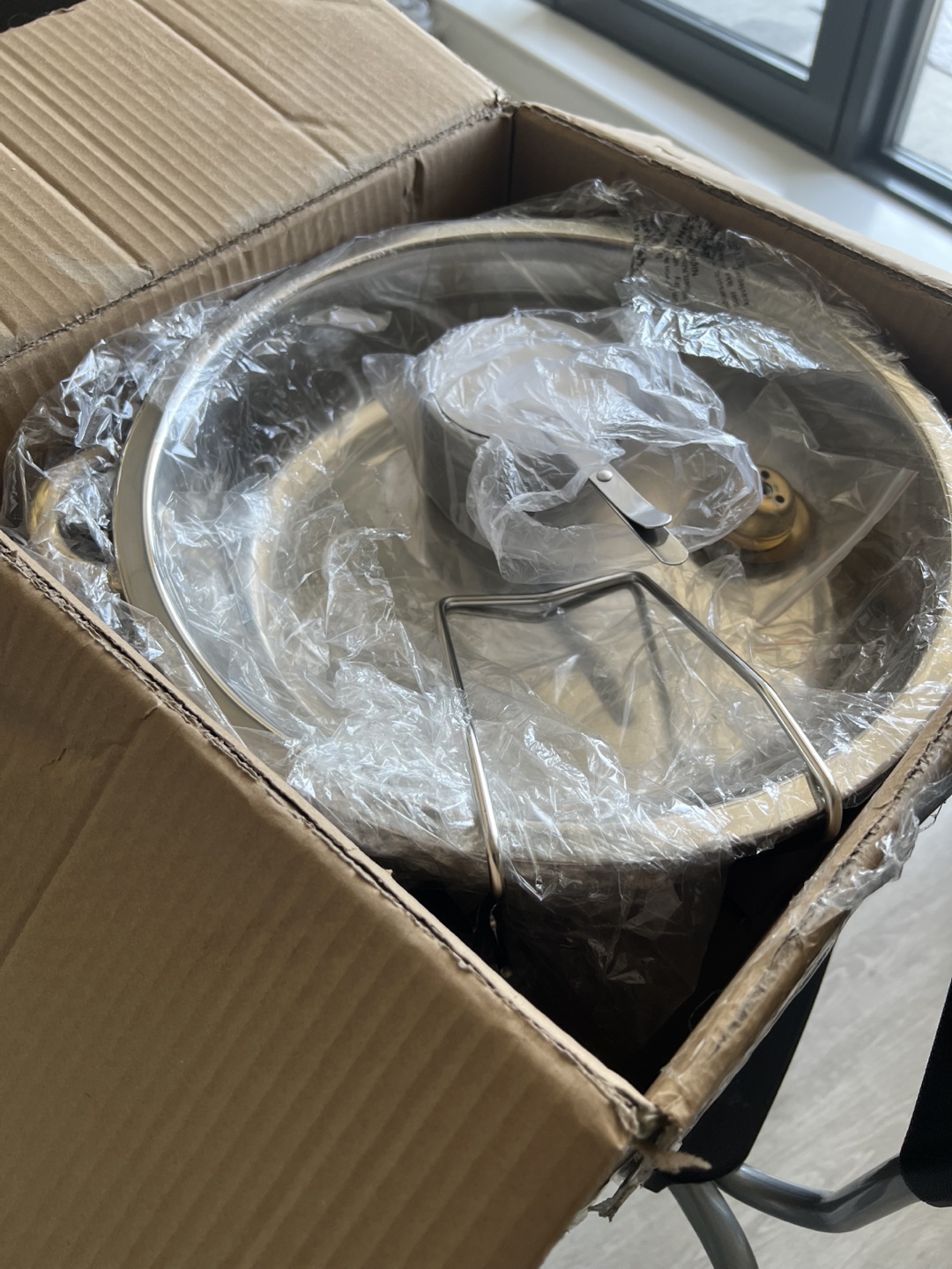 Gold and Stainless Steel Chafing Dish - photo 5