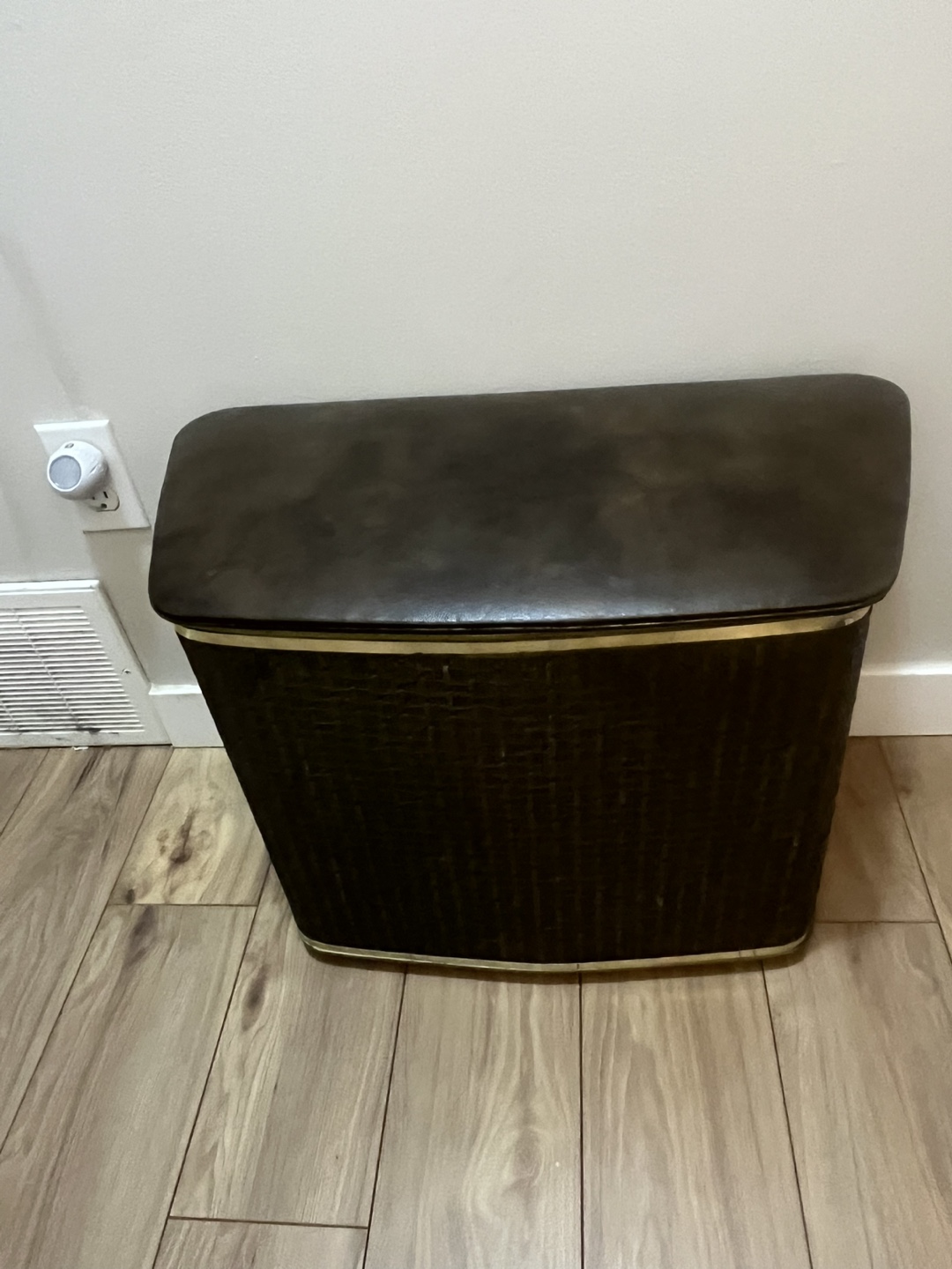 Vintage Small Brown Wicker Laundry Hamper/Storage