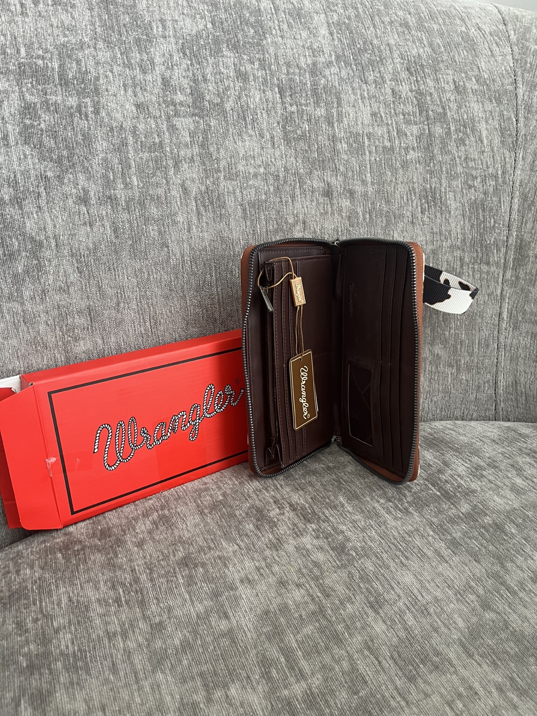 Wrangler Cow Print Wallet - photo 4