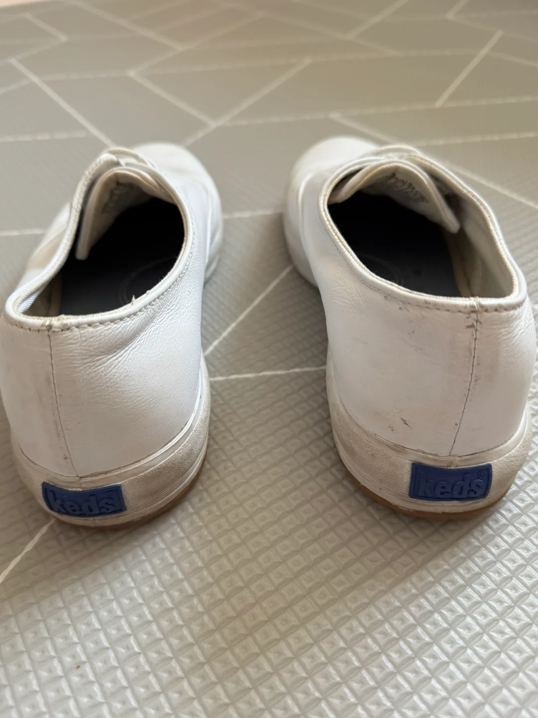 Keds Women's White Leather Sneakers image indicator(3)