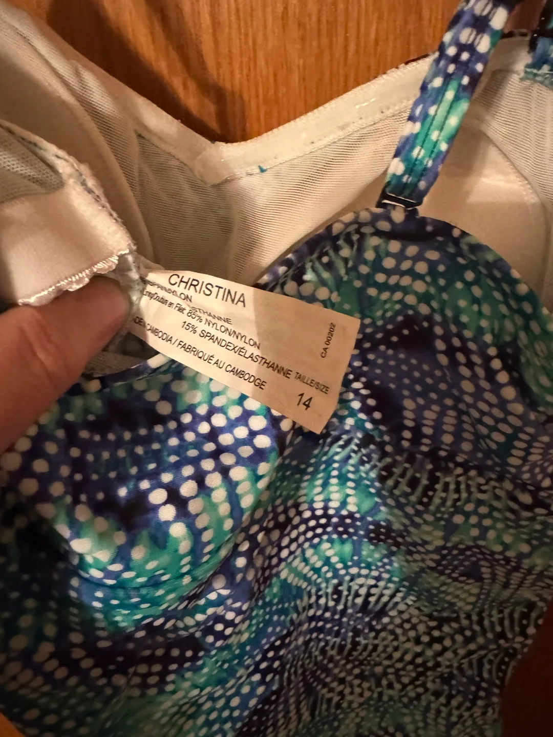 Size Large Swimsuit tops image indicator(8)