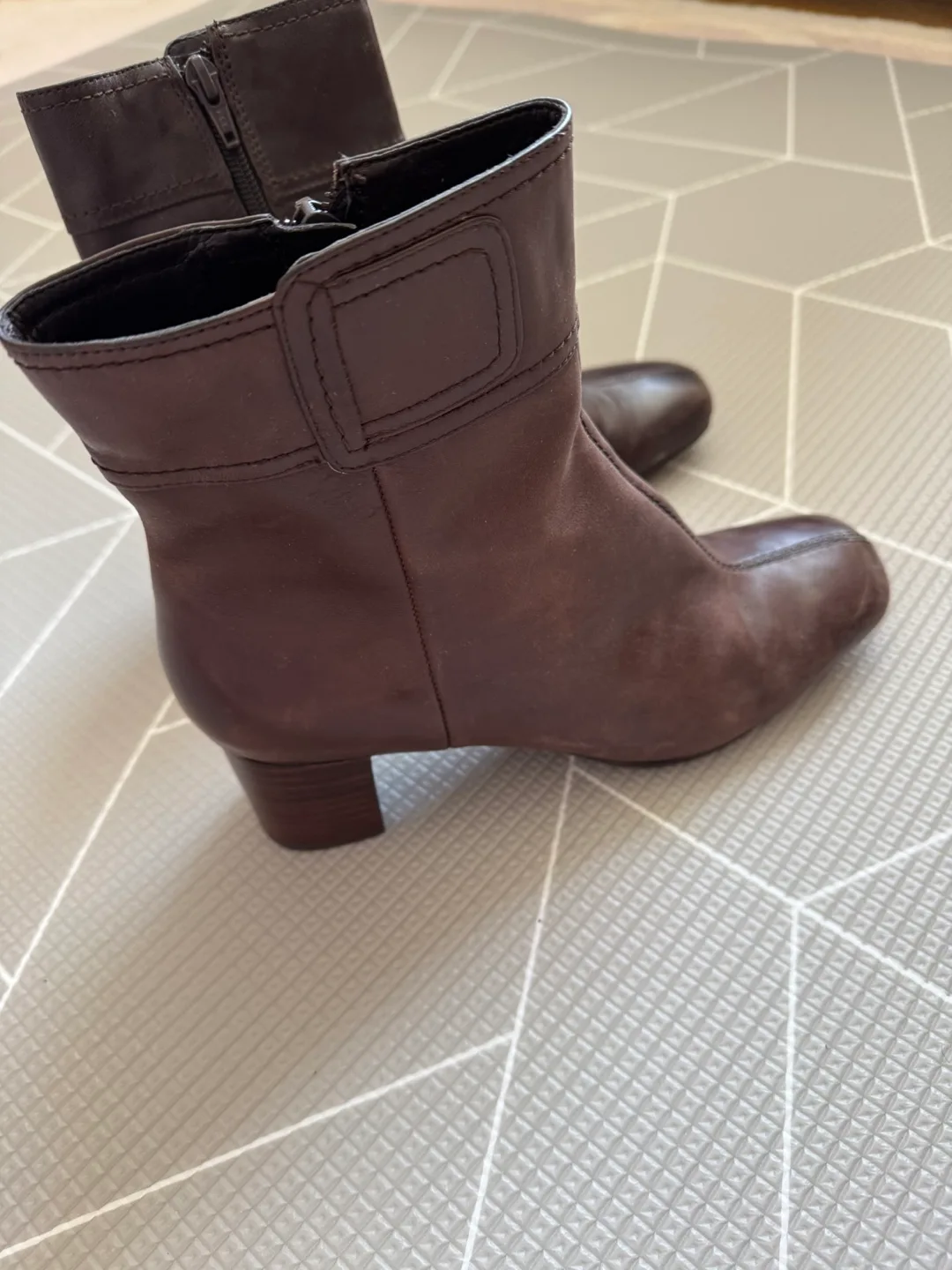 Nine West Brown Leather Ankle Boots - Size 8 1/2 M image indicator(3)
