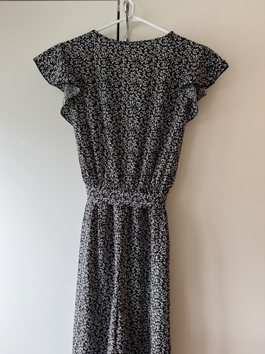 Brand new  Black and White Floral Jumpsuit - photo 3