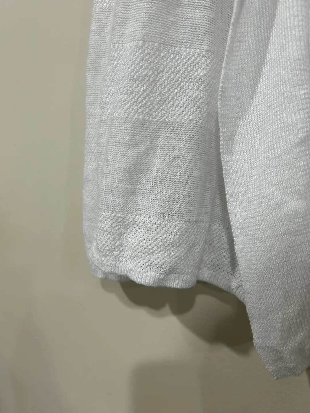 Tahari linen cardigan size small/medium image indicator(4)