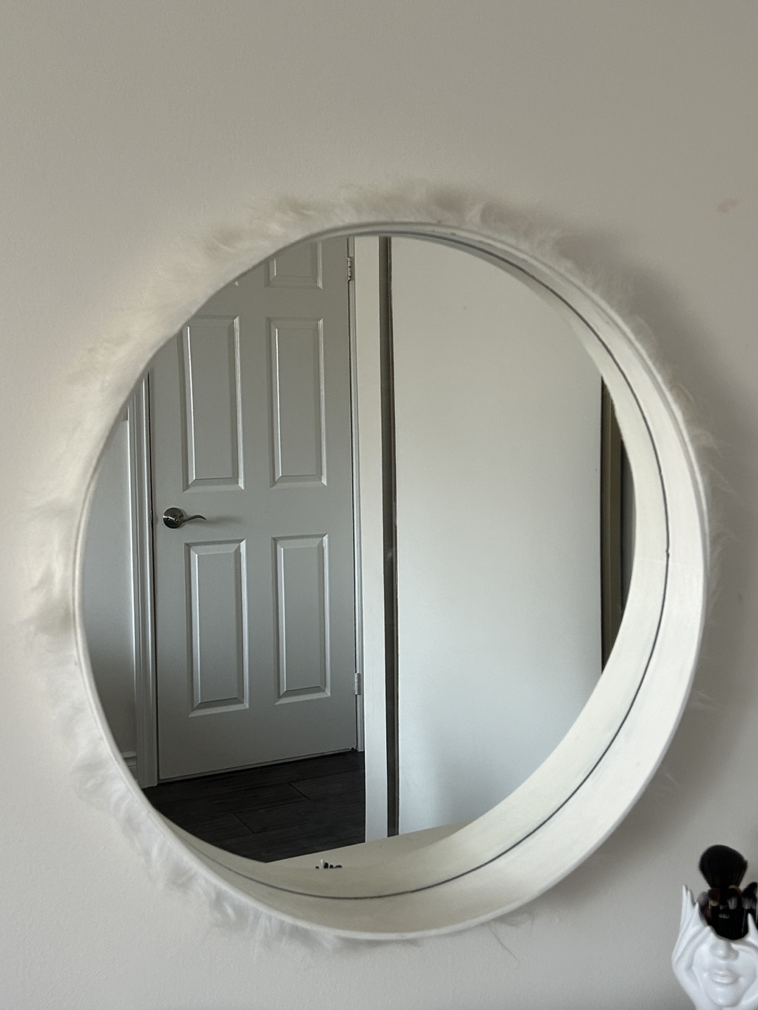 Round White Mirror (ikea) - photo 3